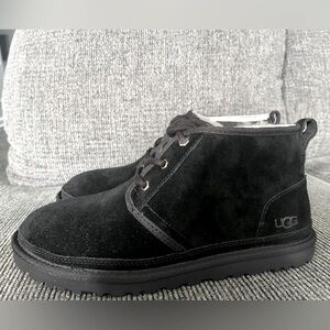 UGG Neumel Men’s Size 9 Black BRAND NEW IN BOX